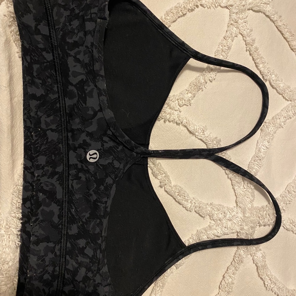 Lulu lemon Y bra size 6